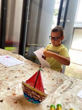 Razgibano, živahno, razigrano, počitniško, … (15)